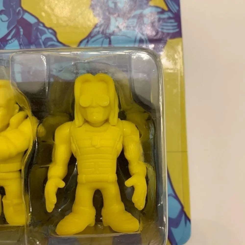 NWT Cyberpunk 2077 Monos Action Figures Yellow